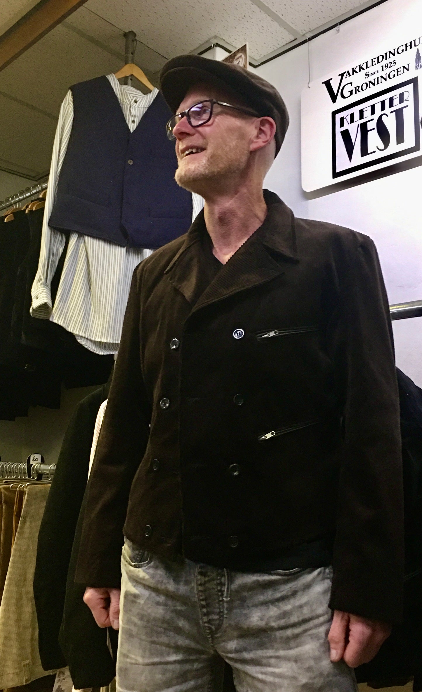 Klettervest. (kolenjasje, tuindersjasje, bodejasje "manchester" corduroy werkjasje)