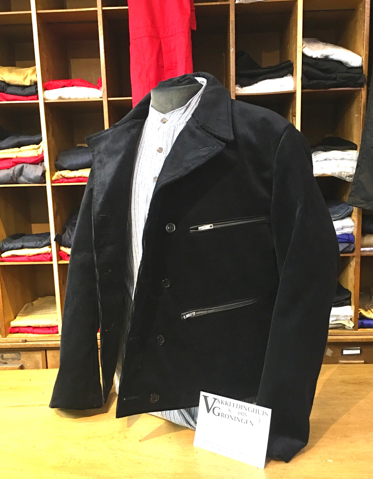 Klettervest. (kolenjasje, tuindersjasje, bodejasje "manchester" corduroy werkjasje)