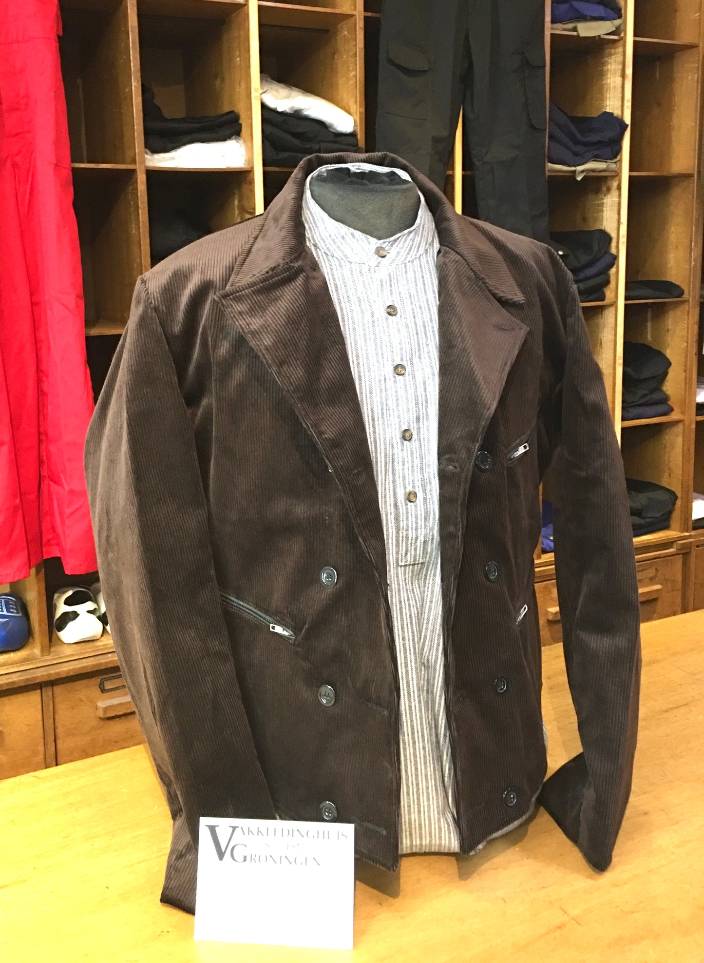 Klettervest. (kolenjasje, tuindersjasje, bodejasje "manchester" corduroy werkjasje)
