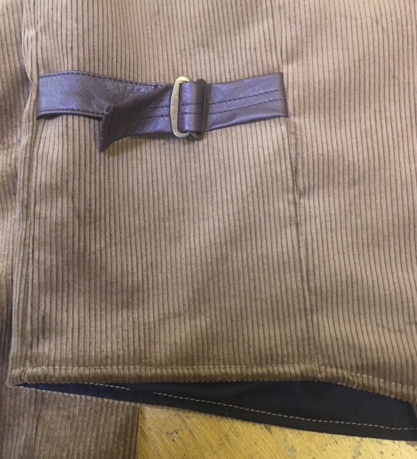 Klettervest. (kolenjasje, tuindersjasje, bodejasje "manchester" corduroy werkjasje)